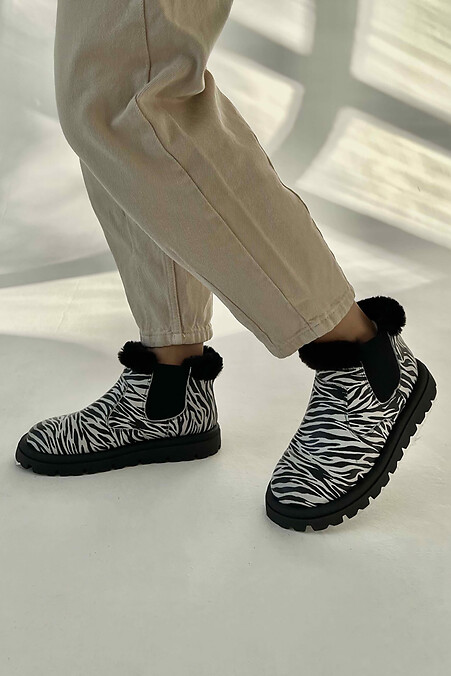 Коричневые кожаные зимние ботинки без застежек зебра. Ботинки. Цвет: черный. #4207025