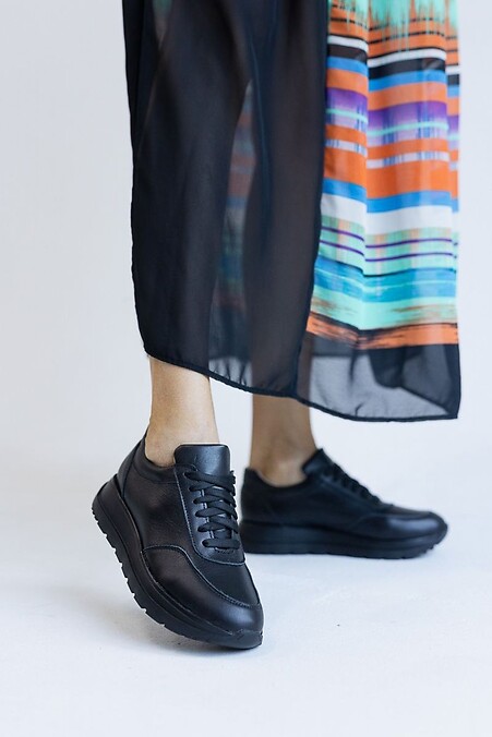 Damen Sneaker Leder Frühling/Herbst schwarz. Turnschuhe. Farbe: das schwarze. #8019028