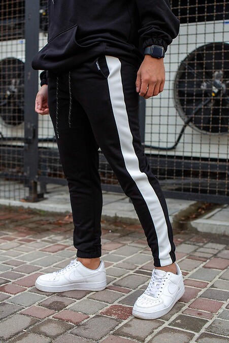 Knitted joggers. Trousers, pants. Color: black. #8048046