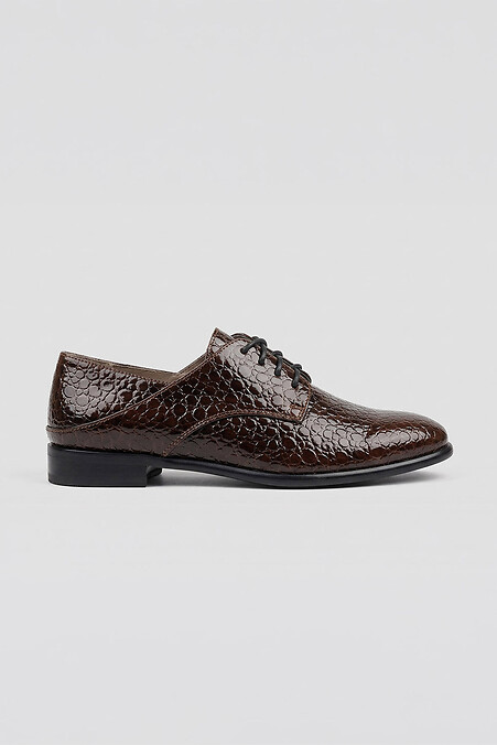 Ciemne lakierowane buty na sznurowadłach — damskie oksfordy - #4207099