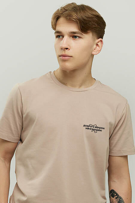 T-shirts. Color: beige. #9000154