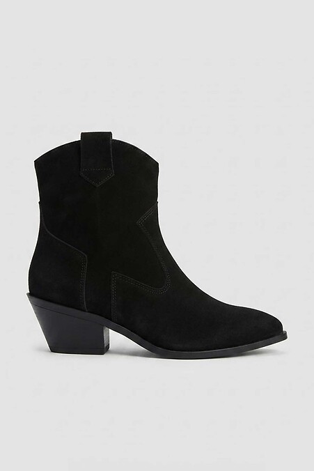 Suede boots with heels. - #4207168