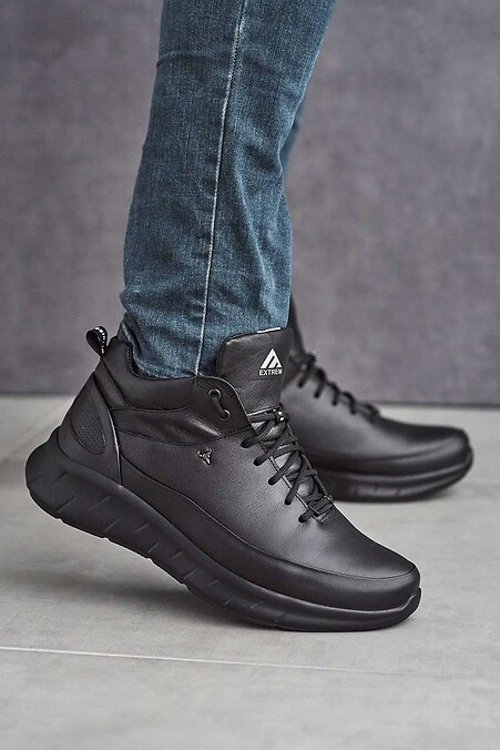 Męskie skórzane sneakersy zimowe w kolorze czarnym. Trampki. Kolor: czarny. #8019188