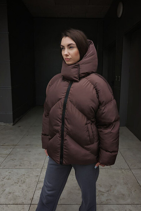 Женская зимняя оверсайз куртка пуховик Quadro. Верхняя одежда. Цвет: коричневый. #8031216
