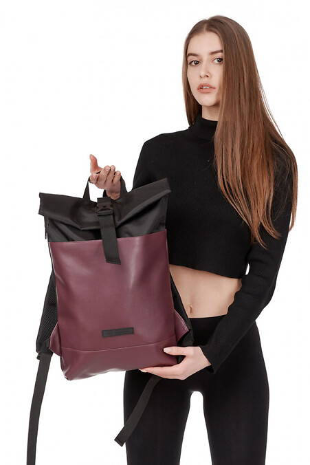 Рюкзак MINI POCKET / чорний / еко-шкіра фіолетова 1/21. Рюкзаки. Колір: чорний. #8011229