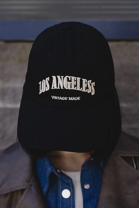 Damska czapka z daszkiem Angeless czarna. Czapki. Kolor: czarny. #8049231