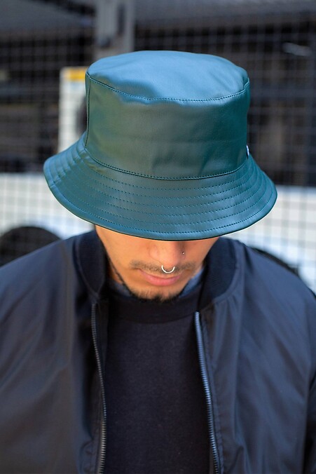 Warmer Fischerhut aus Leder ohne Klinge. Hüte. Farbe: grün. #8048280