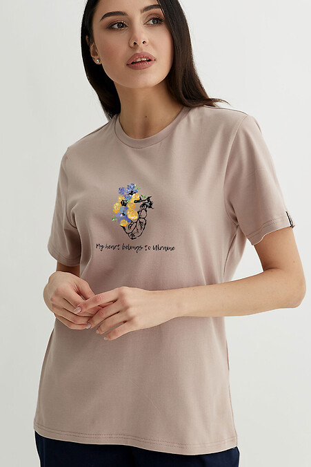 T-shirt MyHeartBelongToUkraine. T-shirts. Color: beige. #9000301