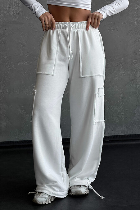 Damskie spodnie cargo Forte w kolorze białym - #8031366