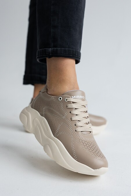Female sneakers. Sneakers. Color: beige. #8019384