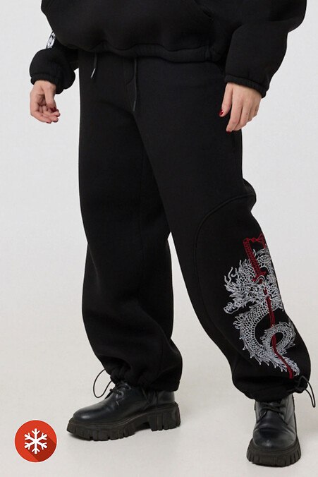 Жіночі широкі спортивні штани з вишивкою, чорні - #8037394