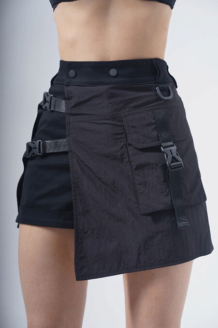 Side cargo shorts with a black pocket - #8037438