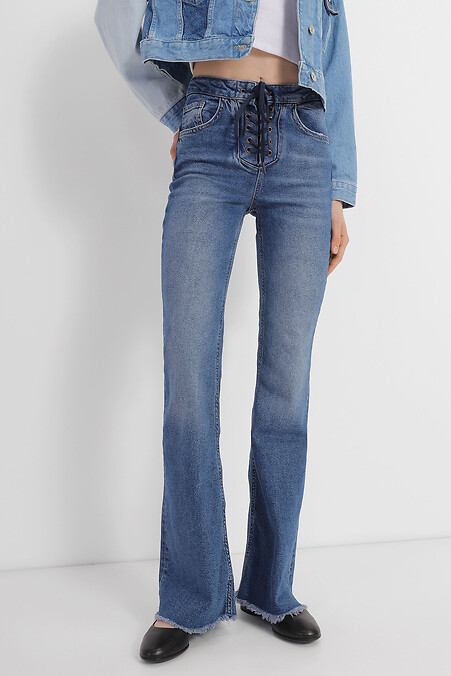 Dżinsy dla kobiet. Spodnie jeansowe. Kolor: niebieski. #4014546