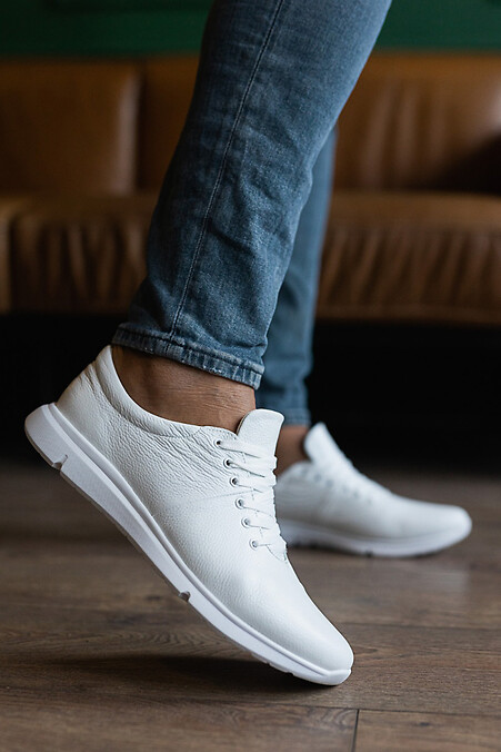 Männer Schuhe. Turnschuhe. Farbe: weiß. #8018712