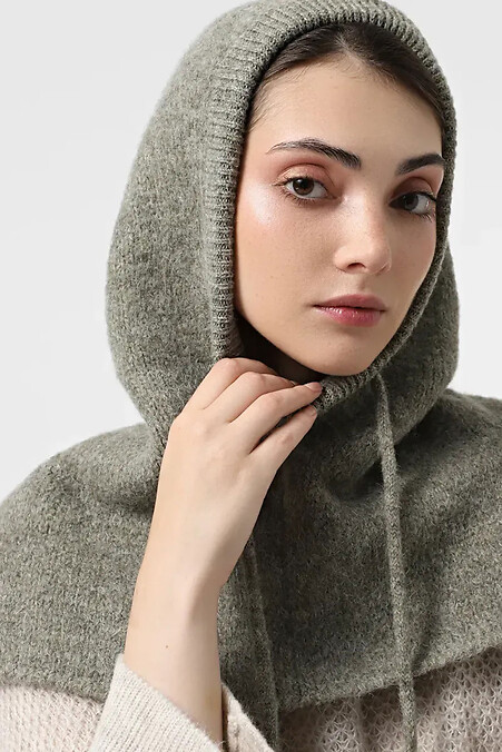 Жіночий в'язаний капор зеленого кольору - #4038839