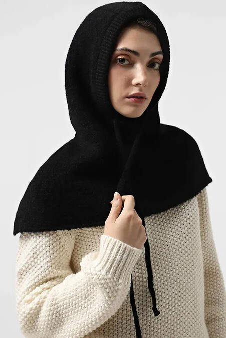 Жіночий в'язаний капор чорного кольору - #4038840