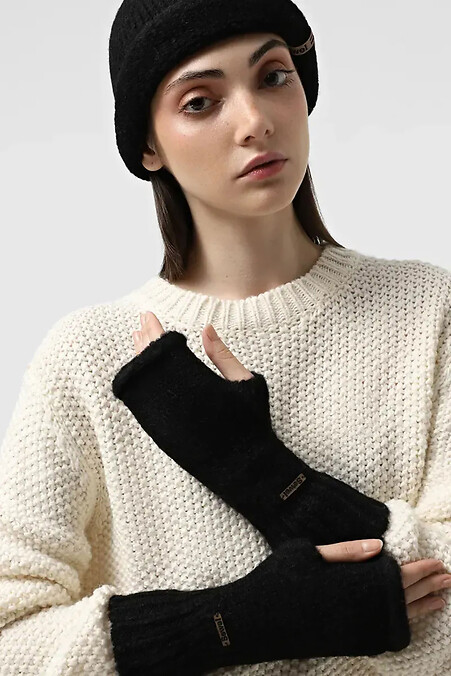 Жіночі теплі мітенки чорного кольору - #4038847