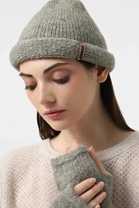 Женская теплая вязаная шапка зеленого цвета - #4038863