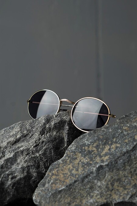 Zabójcze okulary przeciwsłoneczne - #8048929