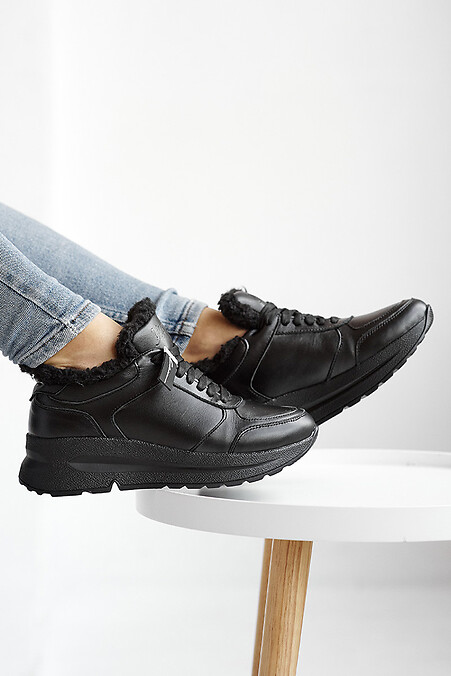 Жіночі кросівки зимові. Кросівки. Колір: чорний. #8018971