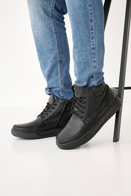 Męskie skórzane buty zimowe w kolorze czarnym. Buty. Kolor: czarny. #8019997