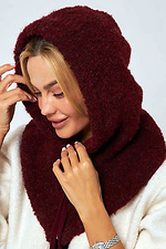 Жіночий букльований капор бордового кольору з металевою застібкою - #4496547