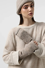 Жіночі теплі мітенки темно-бежевого кольору - #4038848