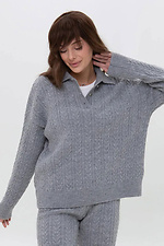 Жіночий в'язаний джемпер з коміром на ґудзиках, сірий - #4038935
