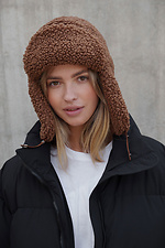 Коричневий